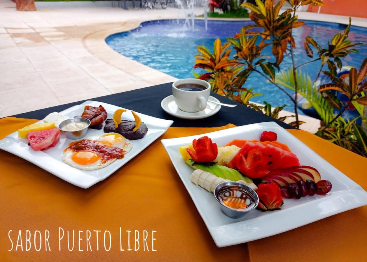 Hotel Puerto Libre Puerto Barrios Dış mekan fotoğraf