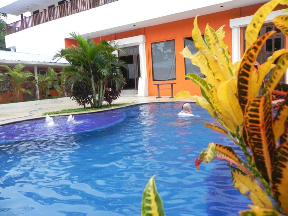 Hotel Puerto Libre Puerto Barrios Dış mekan fotoğraf