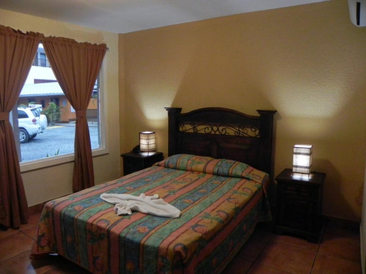 Hotel Puerto Libre Puerto Barrios Dış mekan fotoğraf
