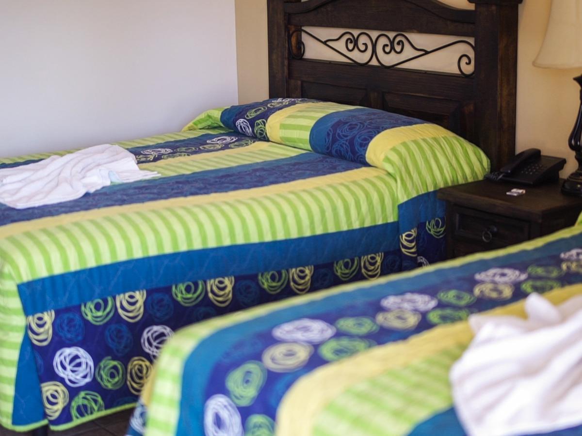 Hotel Puerto Libre Puerto Barrios Dış mekan fotoğraf