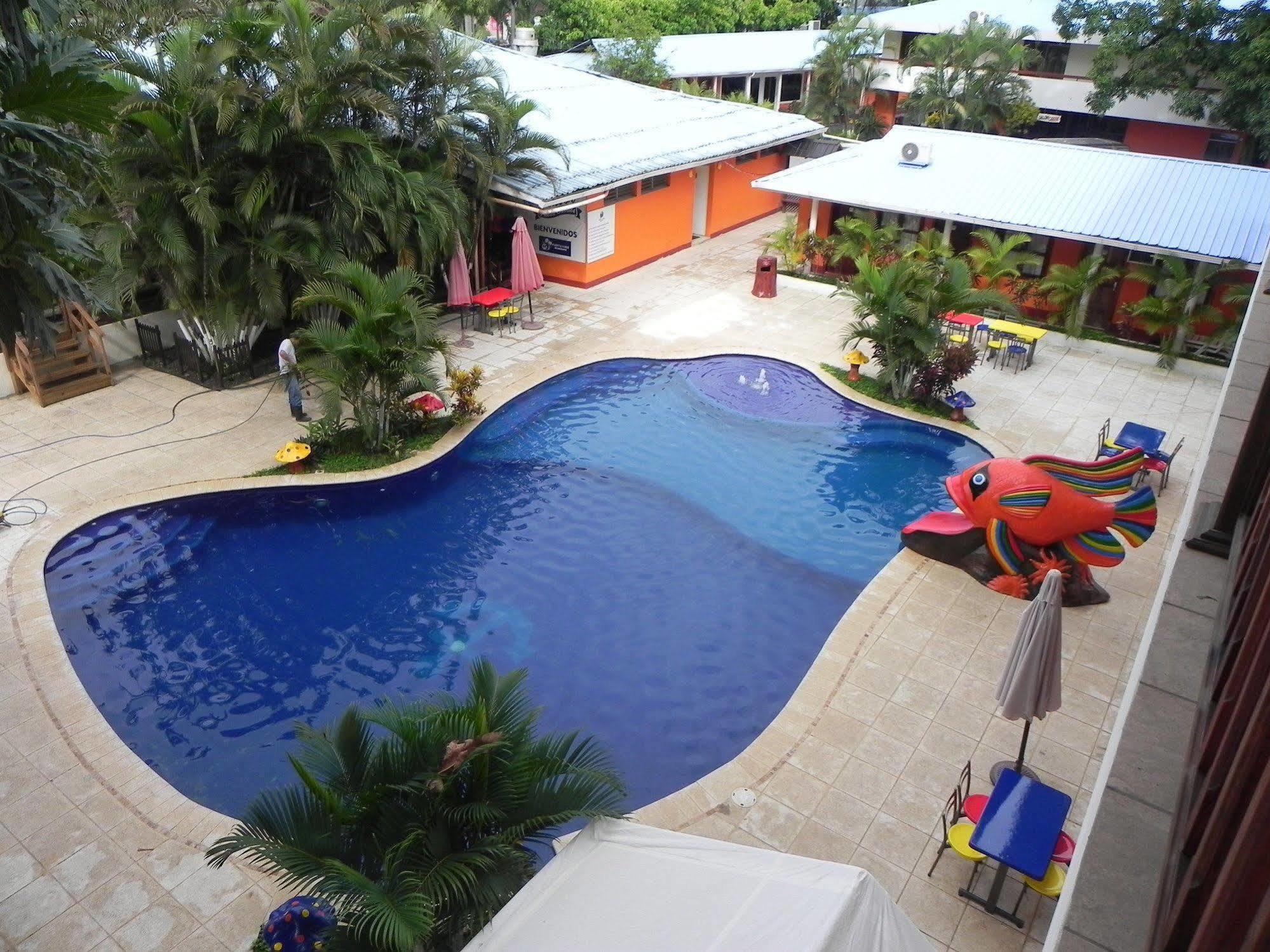 Hotel Puerto Libre Puerto Barrios Dış mekan fotoğraf